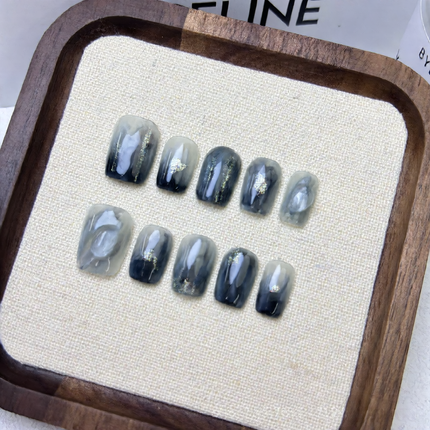 Short Wearable Nail Stickers with Floral Design