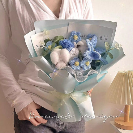 Rose and tulip knitted bouquet