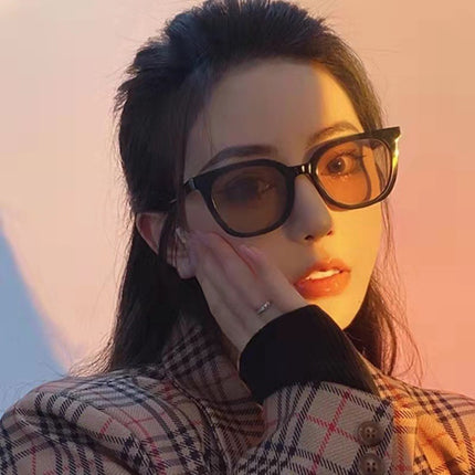 UV-protective sunglasses