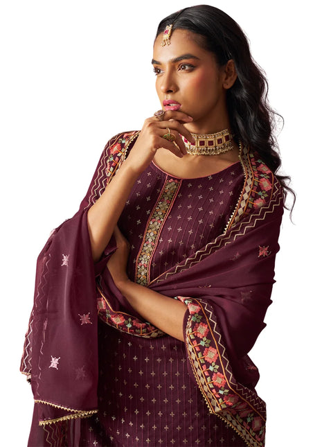 Elegant Premium Polyester Slim Fit Indian & Pakistani Style Women's Kurta/Kurti Trending for Weddings Parties Casual All Seasons