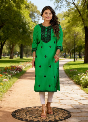 Muslim Dress Kurt Women's Fashionable Straight Tube Casual Round Neck Picture Multiple National Style Robe Femmes Musulmans