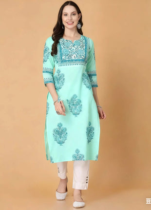 Muslim Dress Kurt Women's Fashionable Long Sleeved Straight Tube Casual Round Neck Picture Multiple National Style
