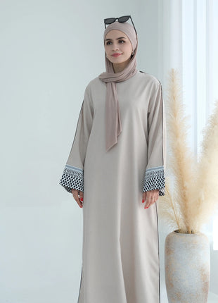 2025 Ramadan Gorgeous Muslim Middle East Abayas Women Elegant Cardigan Fashion Robe Dubai Luxury Eid Islam Long Dress Kaftan