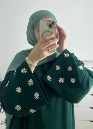 2024 Daisy Embroidery Muslim Modest Dress for Women Eid Saudi Arabia Dubai Abaya Luxury Islam Turkey Holiday Party Jalabiya Robe