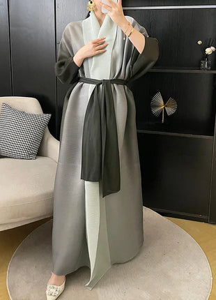 Wind Coat for Women 2024 Autumn New Style Gradient Color, Plus Fat and Enlarged Bat Sleeves, Scarf Style Long Outerwear