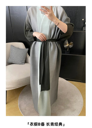 Wind Coat for Women 2024 Autumn New Style Gradient Color, Plus Fat and Enlarged Bat Sleeves, Scarf Style Long Outerwear