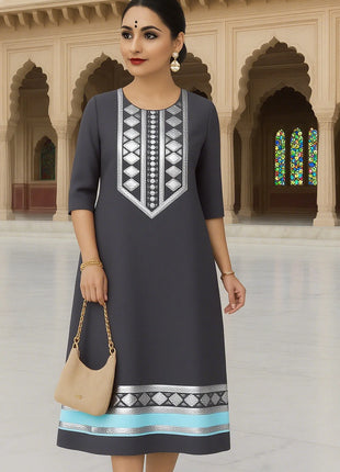 Women's Fashionable And Elegant Muslim Kurtta Straight Tube Casual Comfortable Dress 2026 Abito Donna Musulmana Slit hem