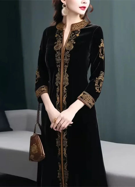 Velvet dress Autumn Winter New High-end Luxury Noble Female Temperament Base Skirt European Goods Heavy-duty Embroidered Skirt