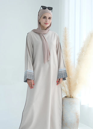 2025 Ramadan Gorgeous Muslim Middle East Abayas Women Elegant Cardigan Fashion Robe Dubai Luxury Eid Islam Long Dress Kaftan