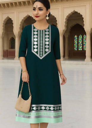 Women's Fashionable And Elegant Muslim Kurtta Straight Tube Casual Comfortable Dress 2026 Abito Donna Musulmana Slit hem