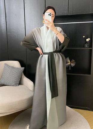 Wind Coat for Women 2024 Autumn New Style Gradient Color, Plus Fat and Enlarged Bat Sleeves, Scarf Style Long Outerwear