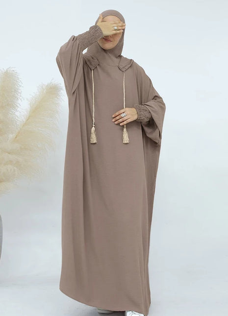 Women Tassel Abayas Muslim Ramadan Prayer Clothing With Hooded Jalaba Solid Casual Batwing Sleeve Arab Oriental Robe Eid Djellab