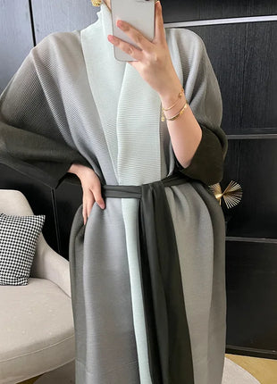 Wind Coat for Women 2024 Autumn New Style Gradient Color, Plus Fat and Enlarged Bat Sleeves, Scarf Style Long Outerwear