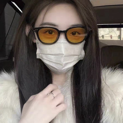 UV-protective sunglasses